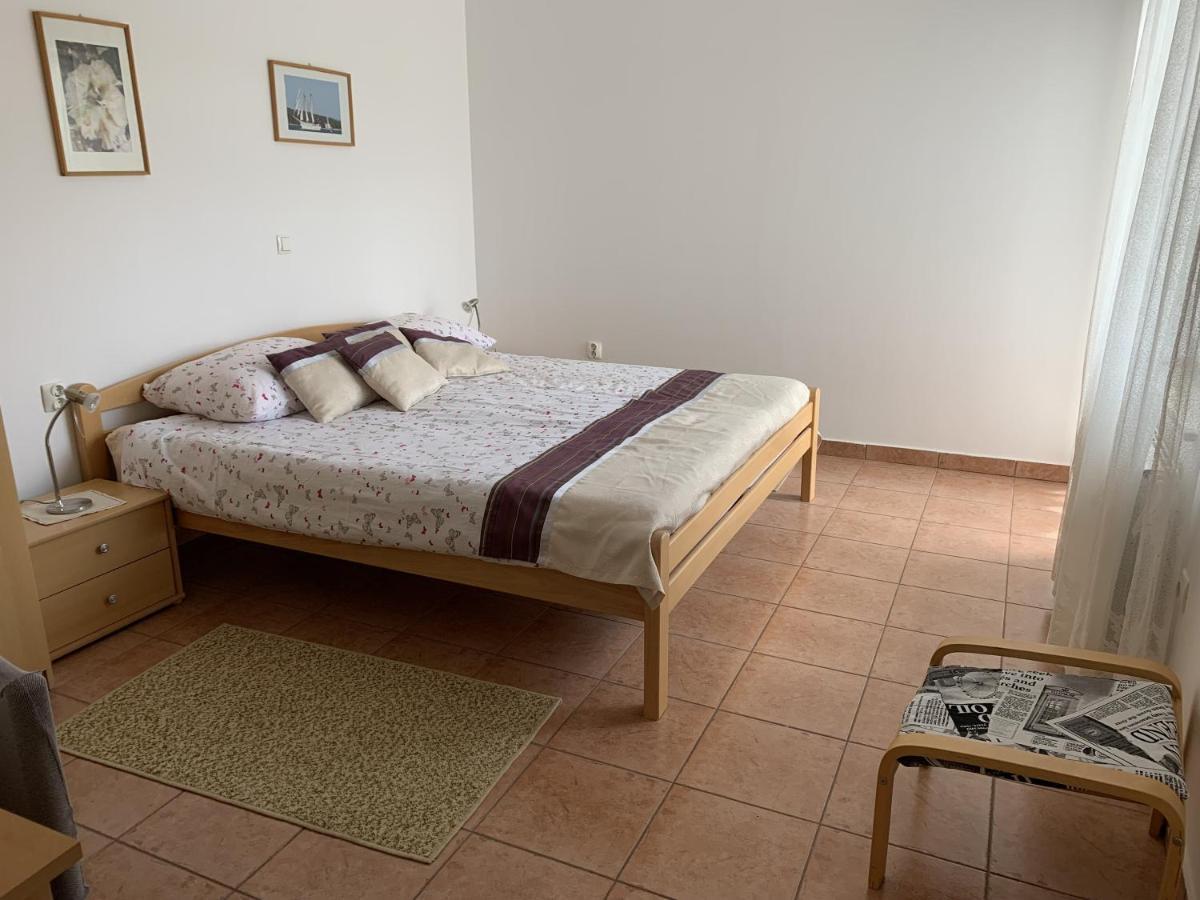 Apartments With A Parking Space Rabac, Labin - 7410 Экстерьер фото