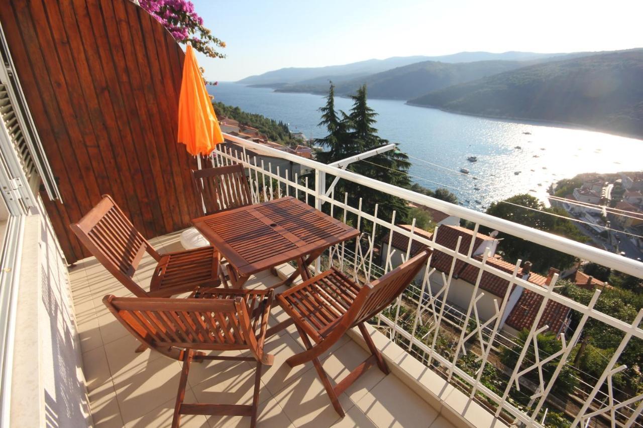 Apartments With A Parking Space Rabac, Labin - 7410 Экстерьер фото